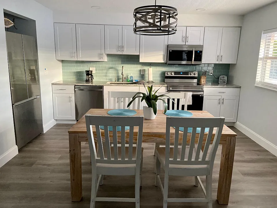 299 E Central Blvd #15