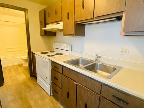 3rd image of 1052-1066 Winter Ln Unit 1066-3