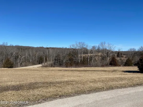 620 Whispering Cedars Ln, Jefferson City, MO 65101