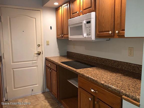 4th image of 2180 Country Club Dr APT 120