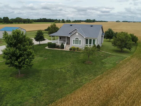 33220 W 13th St N, Garden Plain, KS 67050