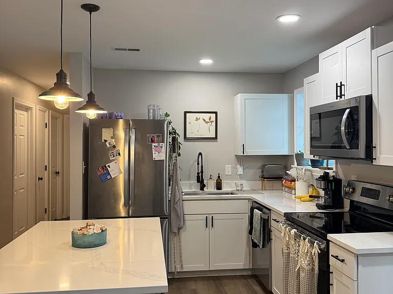 211 Gardenia St — Photo 8