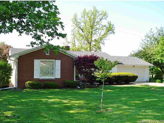 3rd image of 49 Circle Dr
