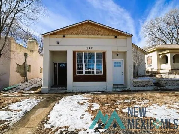 132 N 3rd St, Raton, NM 87740