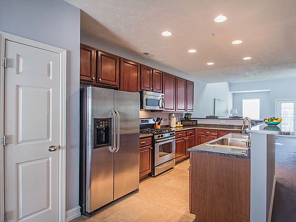 5th image of 6622 Reserve Dr