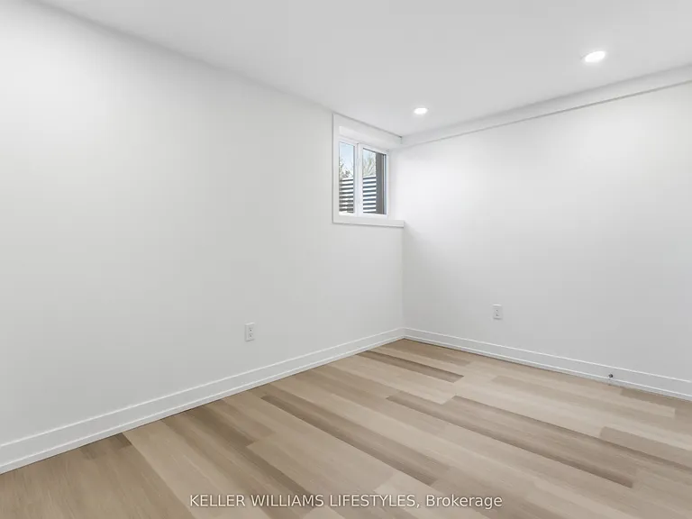 350 Reynolds Rd #2 — Photo 10