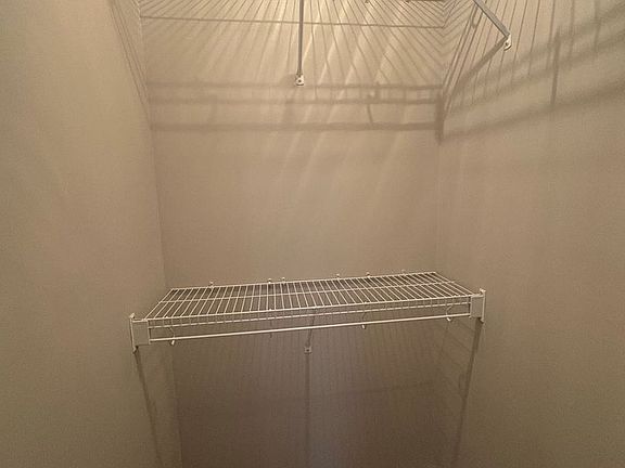 5th image of 101 Avalon Ln