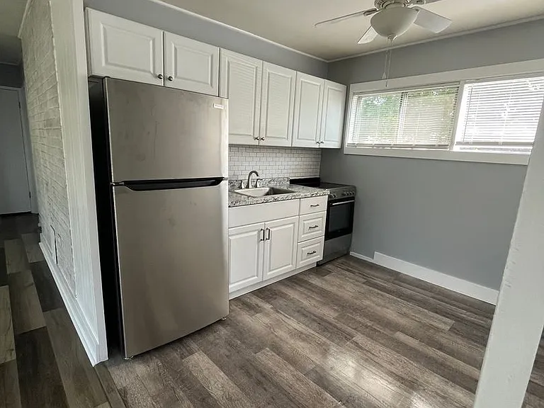 15 Catalpa Ln — Photo 6