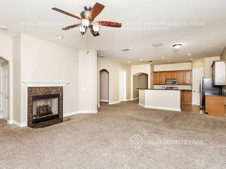 133 W Village Dr — Photo 4