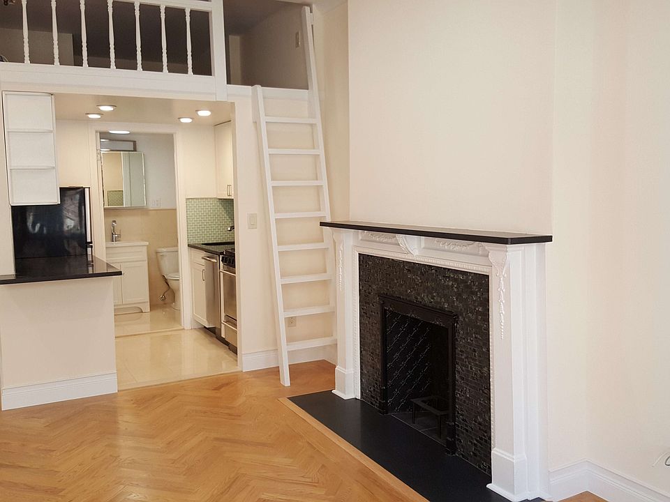 2nd image of 312 W 78th St APT 5