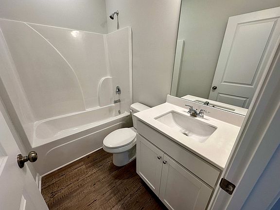3rd image of 2080 Ecoland Dr