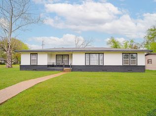 1308 N Rodeo St, Gladewater, TX 75647