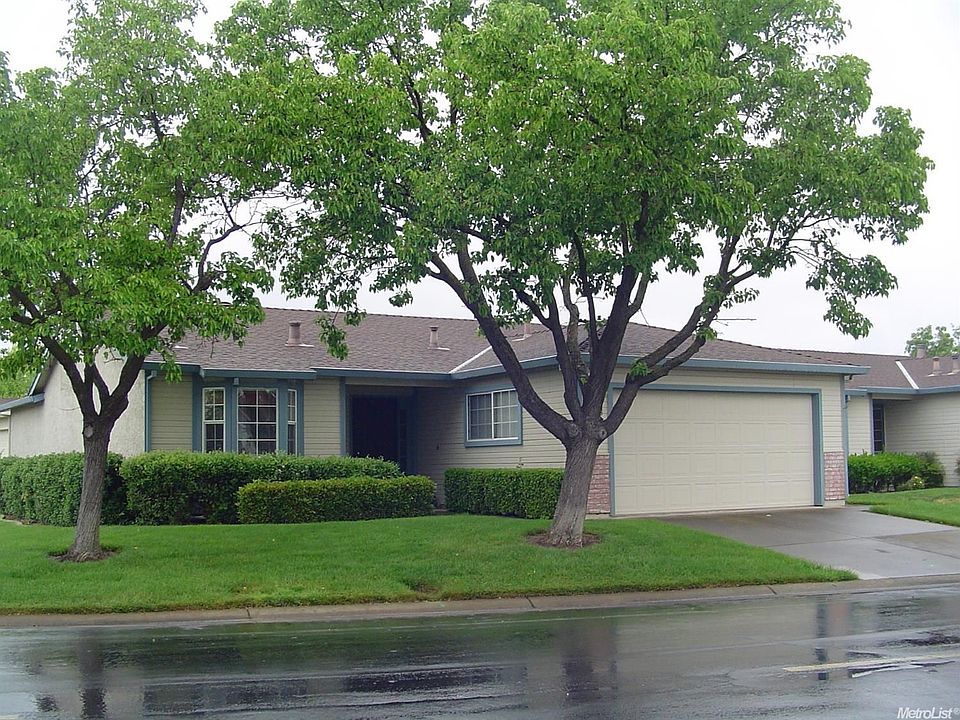 1st image of 7668 Suncountry Ln