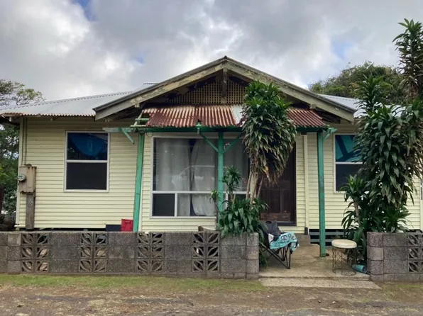 95-5573 Kilika St, Naalehu, HI 96772
