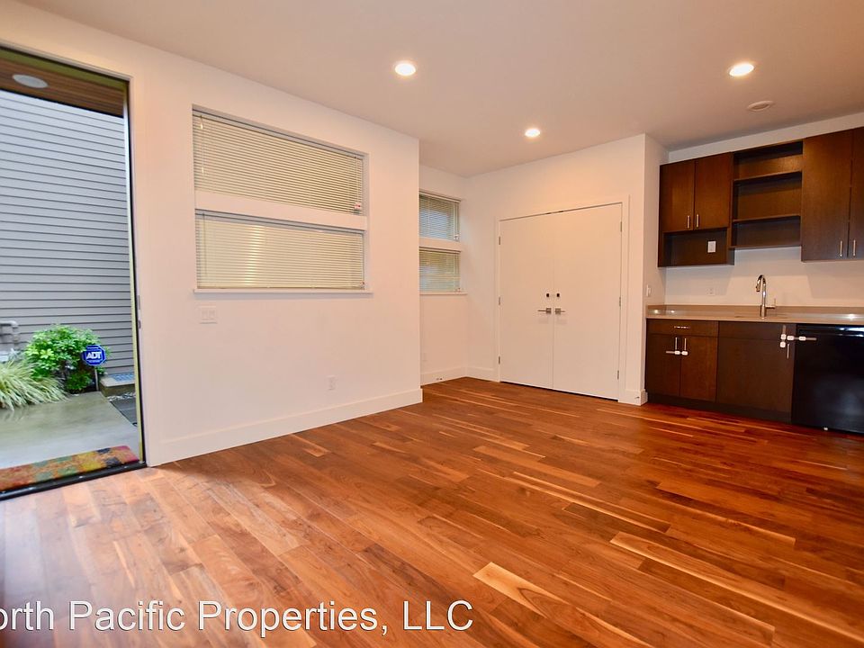 1st image of 2616 Eastlake Ave E #A
