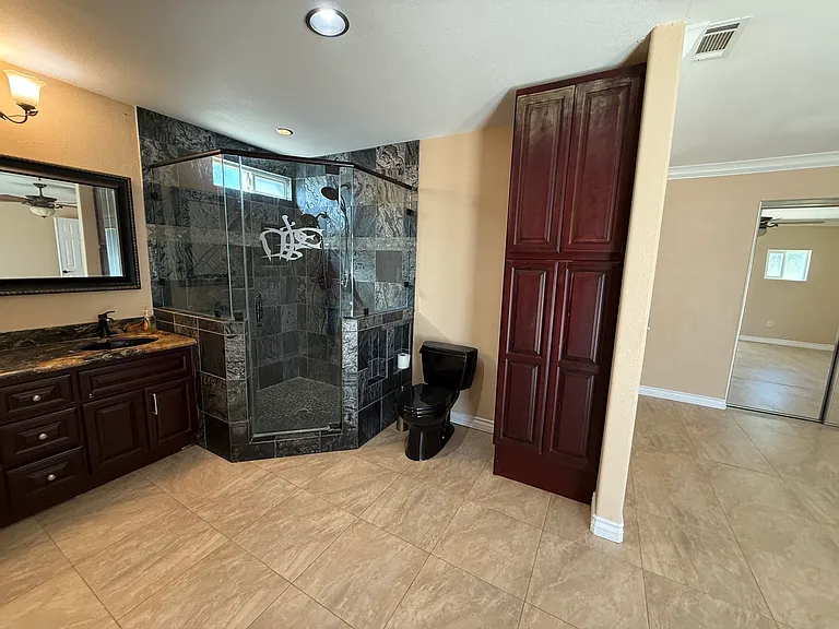2251 Indian Horse Dr — Photo 6
