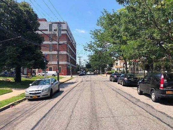 4th image of 18322 140th Ave