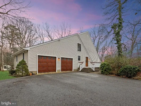 12 White Oak Ln, Little Egg Harbor, NJ 08087