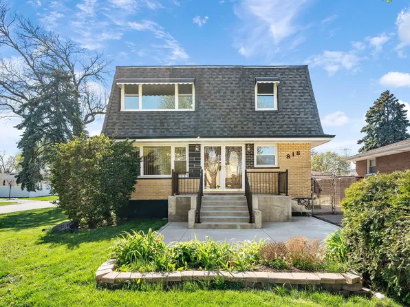 818 N Lombard St, Elmhurst, IL 60126