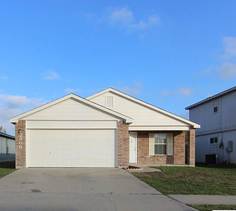 1st image of 2906 Blackburn Dr