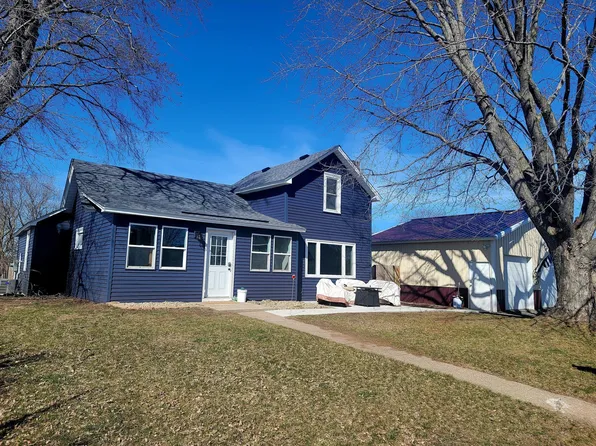 308 Perrin Ave, Star Prairie, WI 54026