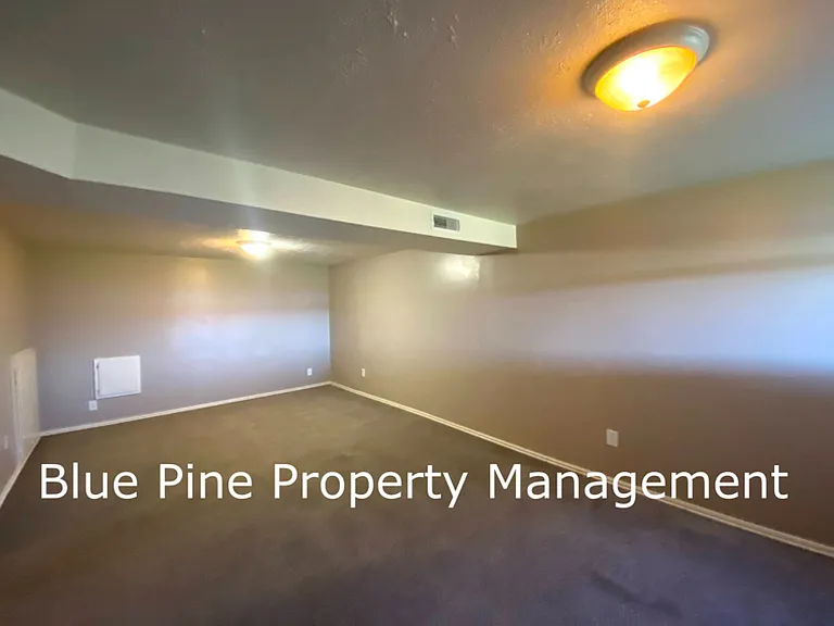 2215 Sykes Dr — Photo 12