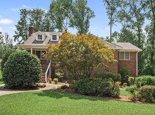 18 Colonial Dr, Newnan, GA 30263