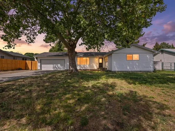 1807 Stevens Dr, Richland, WA 99354