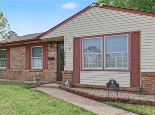 3805 S Plaza Trl, Virginia Beach, VA 23452