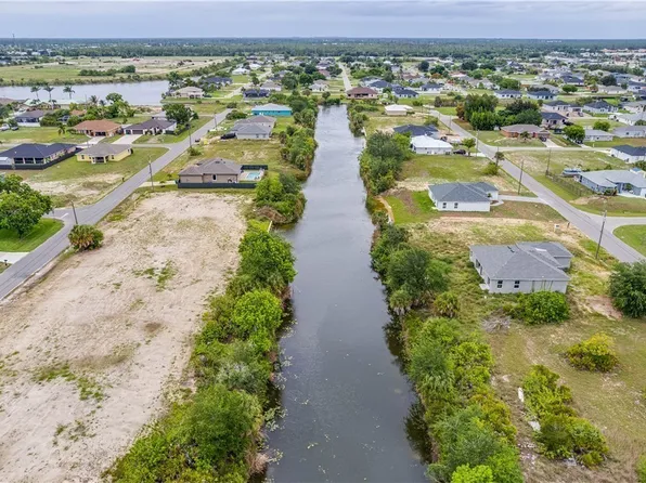 1809 NE 13th Ave, Cape Coral, FL 33909