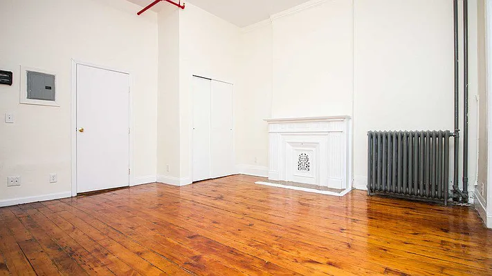 Rented by Nooklyn NYC LLC | media 15