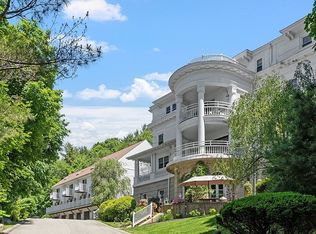 1401 Great Pond Rd APT 15, North Andover, MA 01845