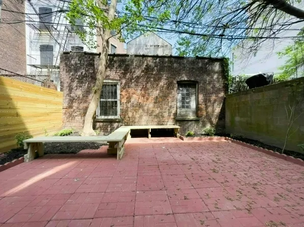 115 Carlton Avenue image 1 of 11