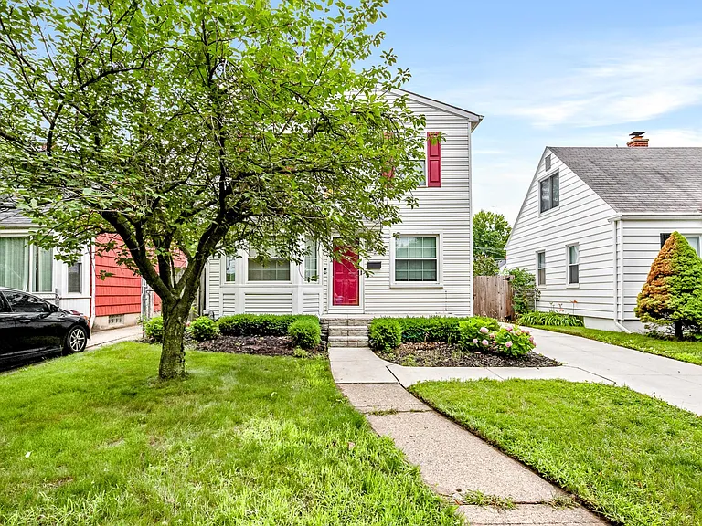 2812 N Main St — Photo 1