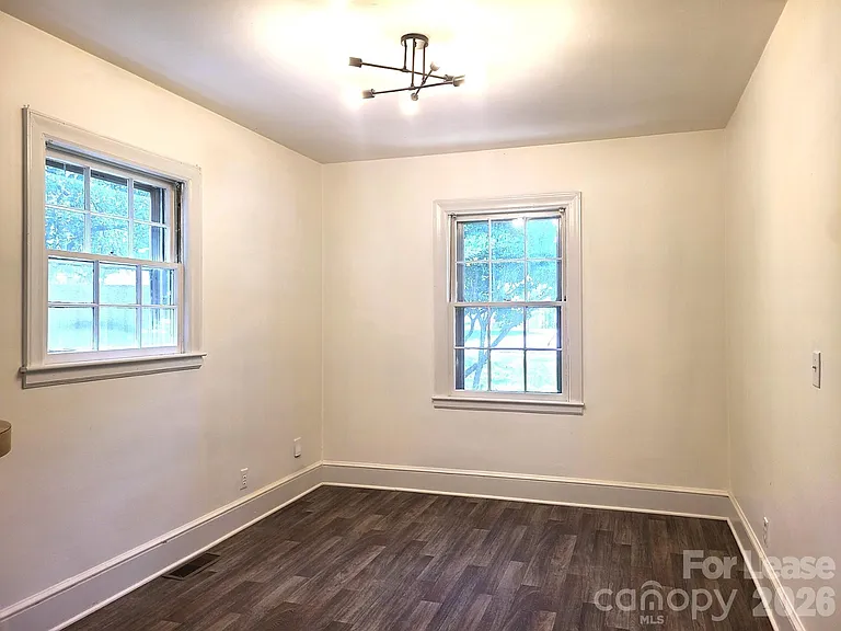 206 N Cloudman St — Photo 4