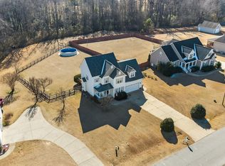 102 Wood Valley Dr, Four Oaks, NC 27524