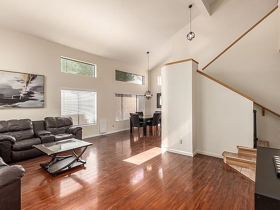 3rd image of 2918 N Ivory Ct