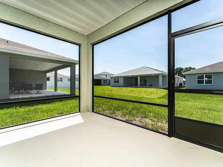 7552 SW 56th Pl — Photo 31