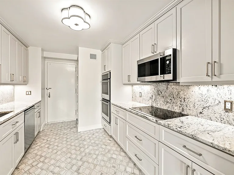 19 Chauncy St #4B — Photo 9