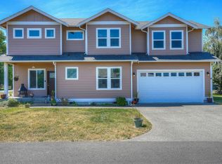 2037 McHugh Ave, Enumclaw, WA 98022