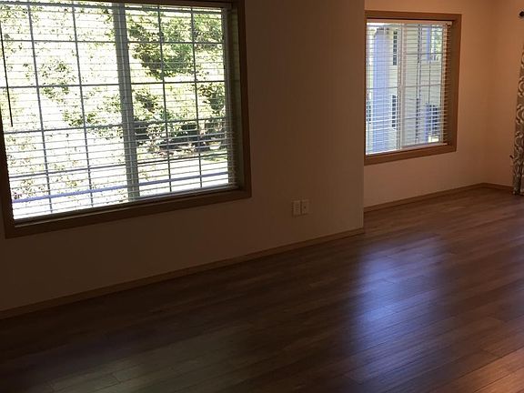 4th image of 1107 Creekwood Ct SE APT B