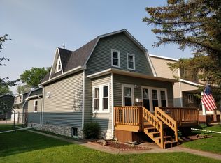 1712 Dyke Ave, Grand Forks, ND 58203