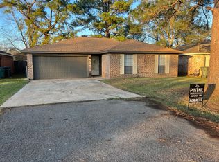 8520 Baker Rd, Beaumont, TX 77707