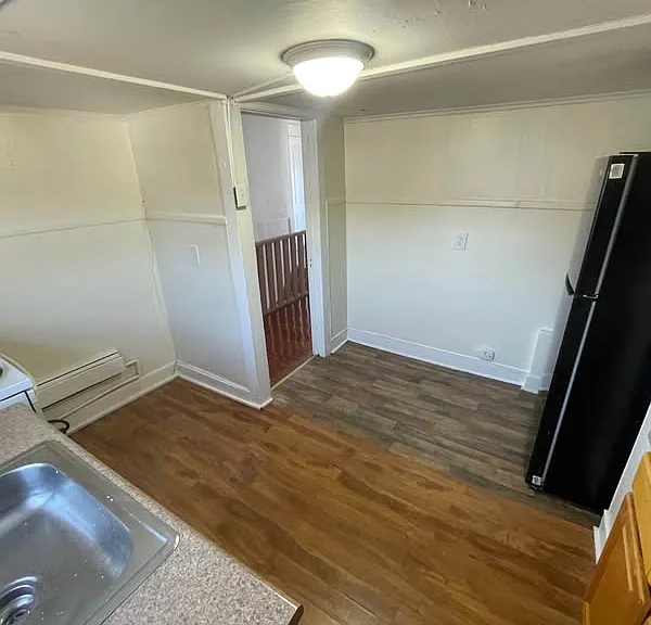 49-51 Birdsall St #49 — Photo 13