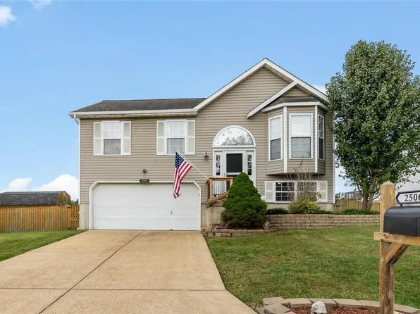 2506 Waterfront Ct, Imperial, MO 63052