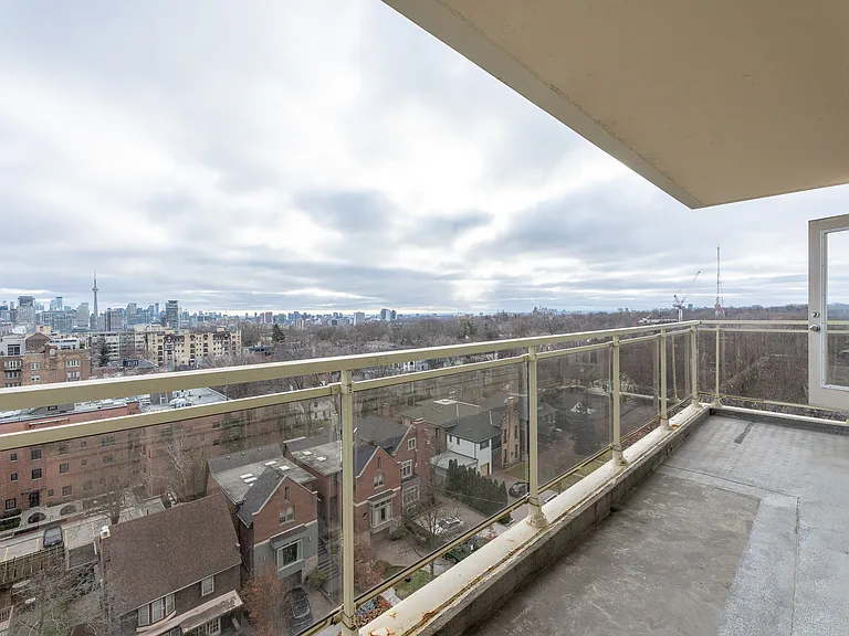 160 Balmoral Ave #906 — Photo 14