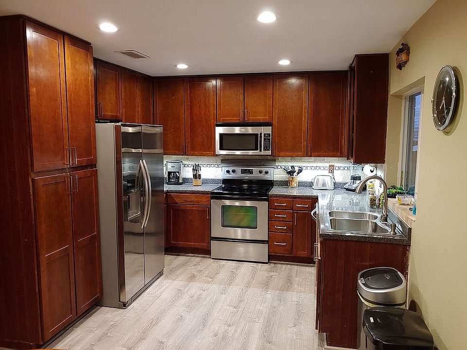 2nd image of 1648 W Kristal Way