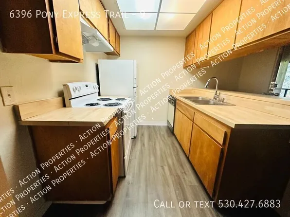 6396 Pony Express Trl APT 9, Pollock Pines, CA 95726