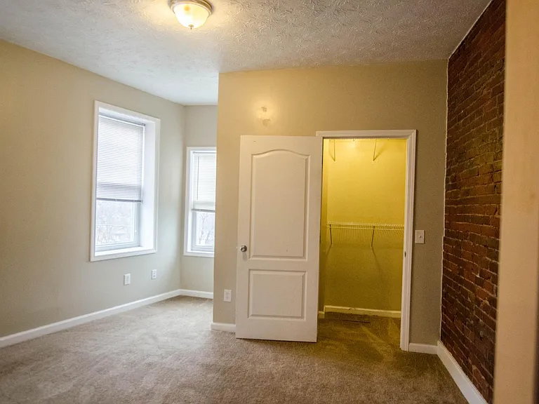 5101B Keystone St — Photo 8