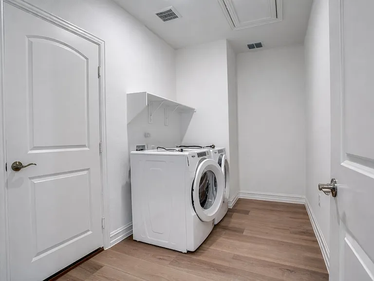 1600 Tyler Dr — Photo 17